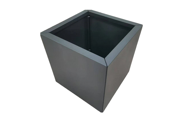 What kind of structural design of assembled flower pots is easy to carry and change positions?